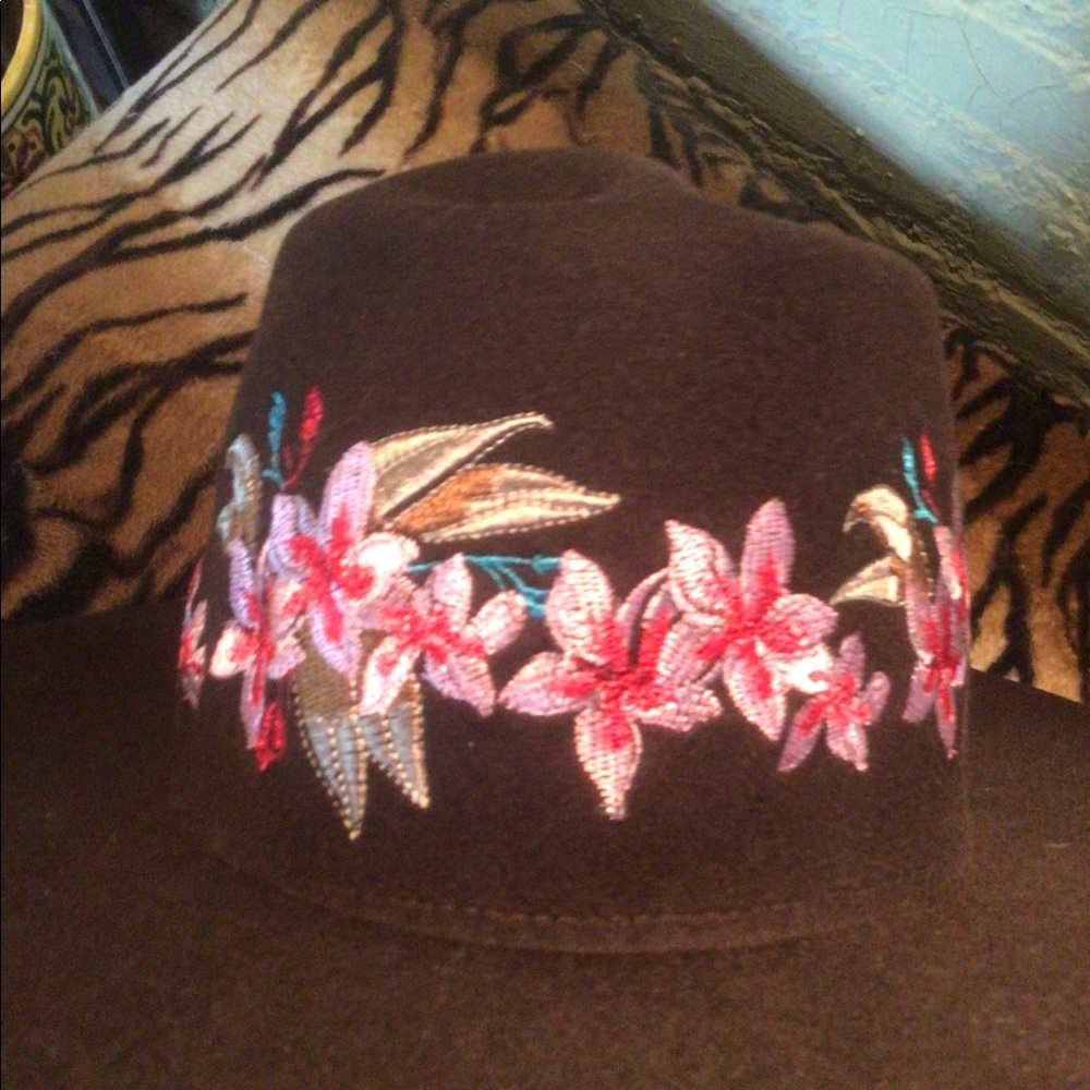 SALE ! RARE 2xHOST PICKS !💕♥️💕NEW! WyethxFrida wool embroidered boater  hat - Picture 4 of 8